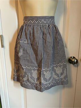 Vintage Blue and White Gingham Tulip Embroidered Tulip Waist Tie Apron